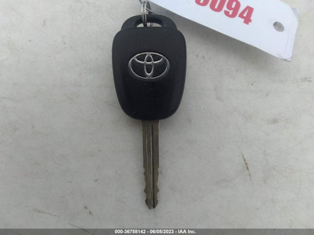 Toyota Rav4 Xle 2015 2T3WFREVXFW152714 Image 3