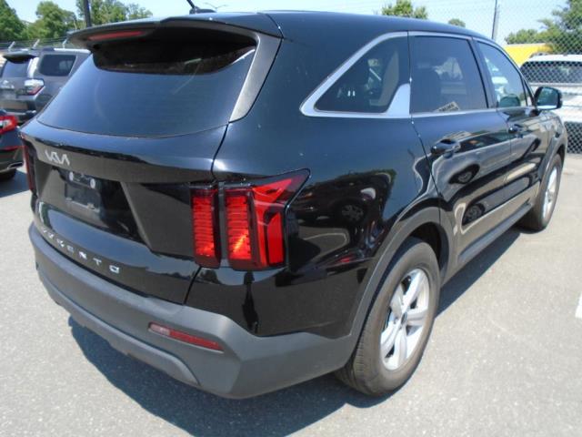 2022 KIA SORENTO LX VIN: 5XYRG4LC3NG110090