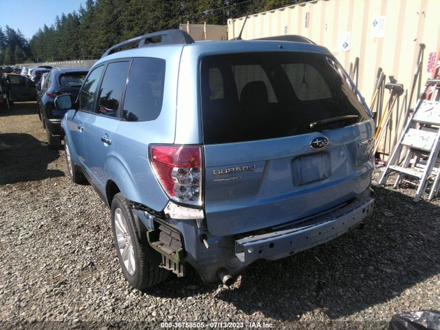 2011 SUBARU FORESTER 2.5X PREMIUM VIN: JF2SHADC8BH714833