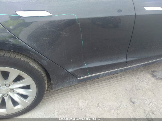Tesla Model S 60/75 2017 5YJSA1E11HF186951 Image 6
