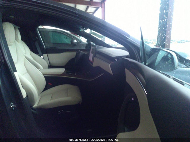 2023 Tesla Model X, VIN: 7SAXCAE52PF392980