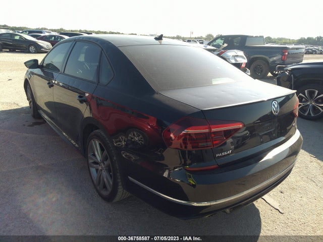 1VWAA7A34JC041411 Volkswagen Passat 2.0t S/r-line