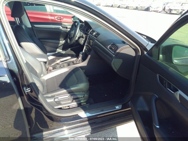 1VWAA7A34JC041411 Volkswagen Passat 2.0t S/r-line