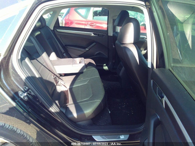 1VWAA7A34JC041411 Volkswagen Passat 2.0t S/r-line