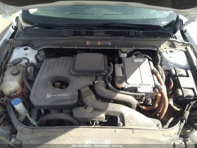 3FA6P0LU0HR261957 Ford Fusion Hybrid Se