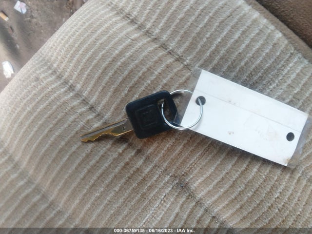 1994 CHEVROLET GMT-400 K1500 VIN: 2GCEK19K7R1185580