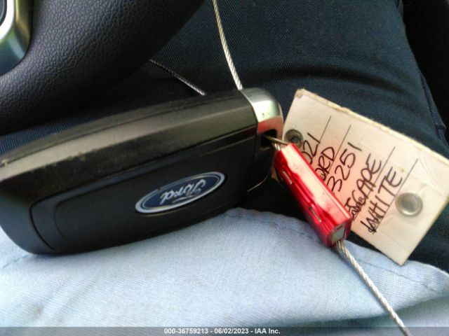 1FMCU0G69MUA40325 Ford ESCAPE SE