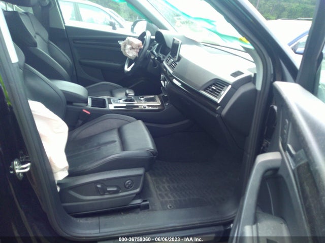 WA1BNAFY0J2215827 Audi Q5 Premium Plus