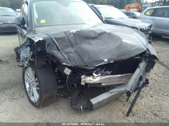 WA1BNAFY0J2215827 Audi Q5 Premium Plus