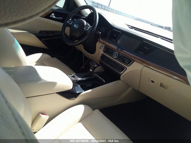 2019 Kia Cadenza, VIN: KNALC4J1XK5173028