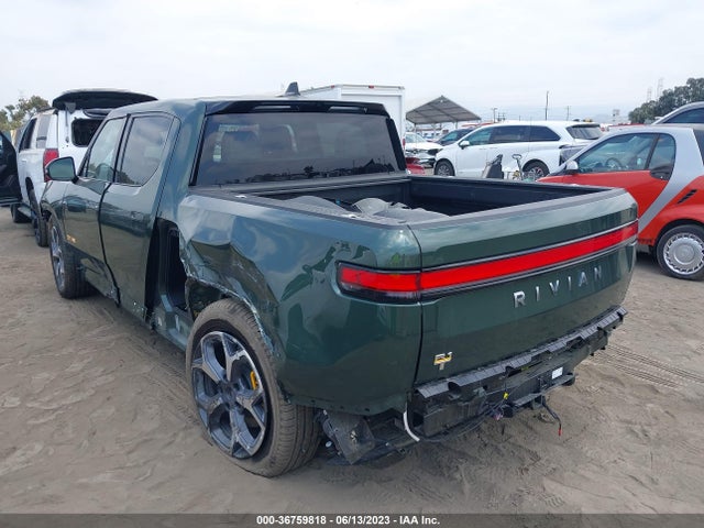 Rivian R1t Adventure Package 2022 7FCTGAAA9NN012464 Image 3