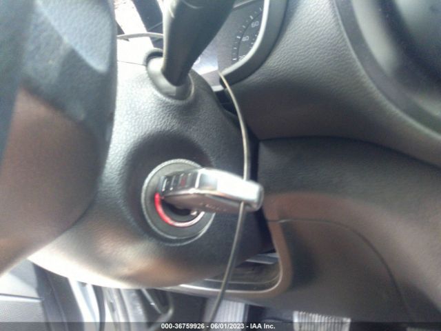 KNDJ23AU7L7061990 KIA SOUL LX