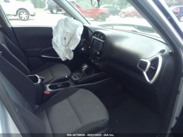 KNDJ23AU7L7061990 KIA SOUL LX