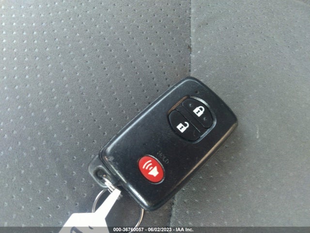 Toyota Prius Four 2015 JTDKN3DU4F1922685 Image 3