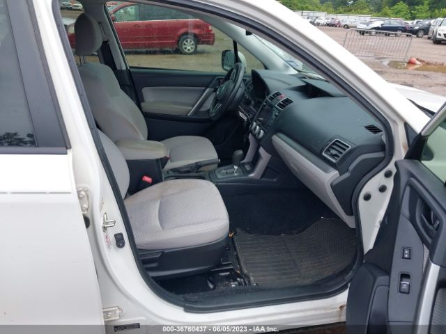 JF2SJAEC4HH541324 Subaru Forester Premium