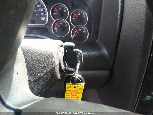 2003 GMC ENVOY XL SLE VIN: 1GKES16S136242977