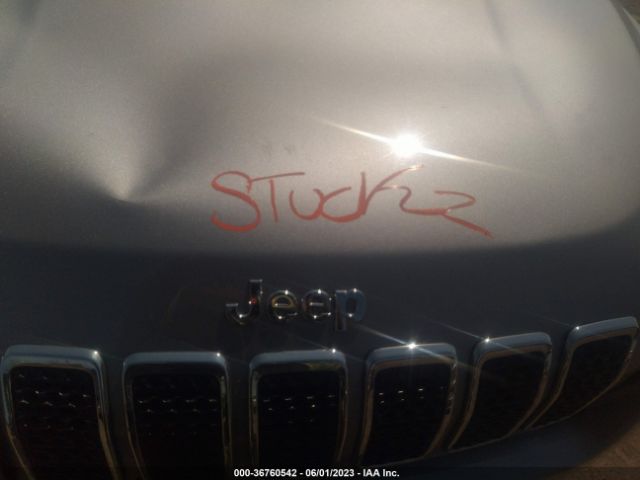 1C4PJMCB1KD211946 Jeep Cherokee Latitude