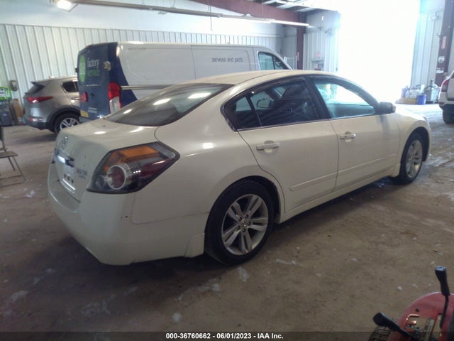 2011 NISSAN ALTIMA 3.5 SR VIN: 1N4BL2AP8BC170301