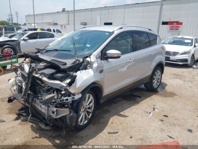 1FMCU0J94HUA64816 Ford Escape Titanium