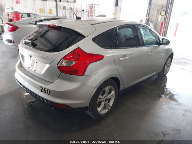 Ford FOCUS SE 2014 1FADP3K26EL442886 Image 5