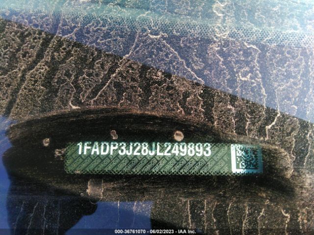 1FADP3J28JL249893 Ford Focus Titanium