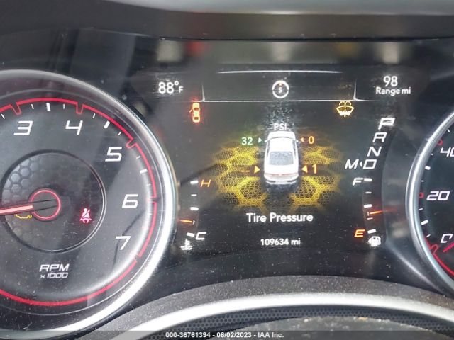 2C3CDXHGXHH583698 Dodge Charger Sxt