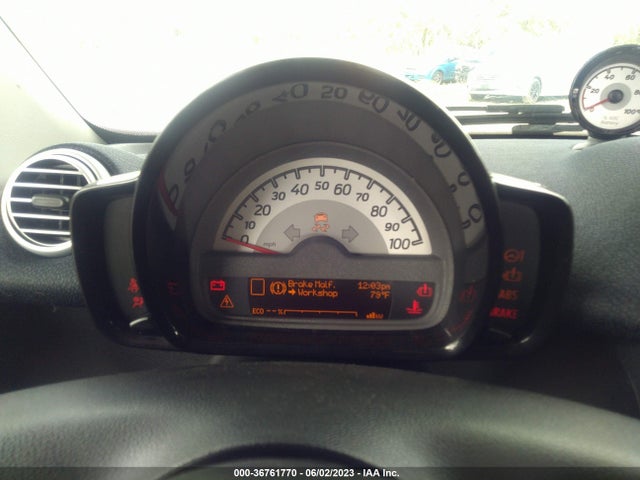 2016 SMART FORTWO ELECTRIC DRIVE PASSION VIN: WMEEJ9AA1GK842215