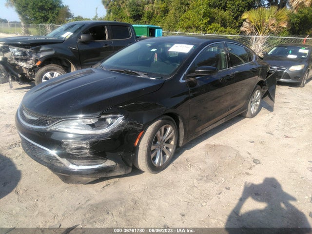 Chrysler 200 Limited 2016 1C3CCCAB3GN153947 Image 2