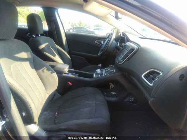 Chrysler 200 Limited 2016 1C3CCCAB3GN153947 Image 5