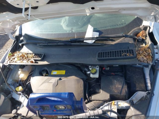 1FMCU9GX6GUC38314 Ford ESCAPE SE