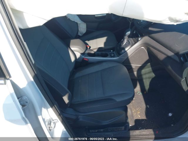 1FMCU9GX6GUC38314 Ford ESCAPE SE