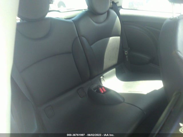 2010 MINI COOPER HARDTOP S VIN: WMWMF7C54ATZ70138