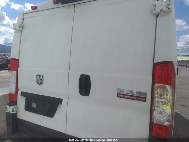 3C6TRVAG9JE153441 RAM Promaster Cargo Van