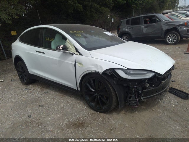 2021 Tesla Model X, VIN: 5YJXCAE24MF316322