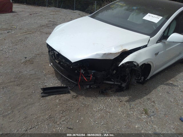 2021 Tesla Model X, VIN: 5YJXCAE24MF316322