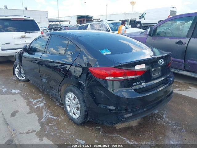 Hyundai ELANTRA SE 2018 5NPD74LF6JH320531 Image 3
