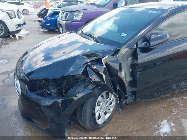 Hyundai ELANTRA SE 2018 5NPD74LF6JH320531 Image 6