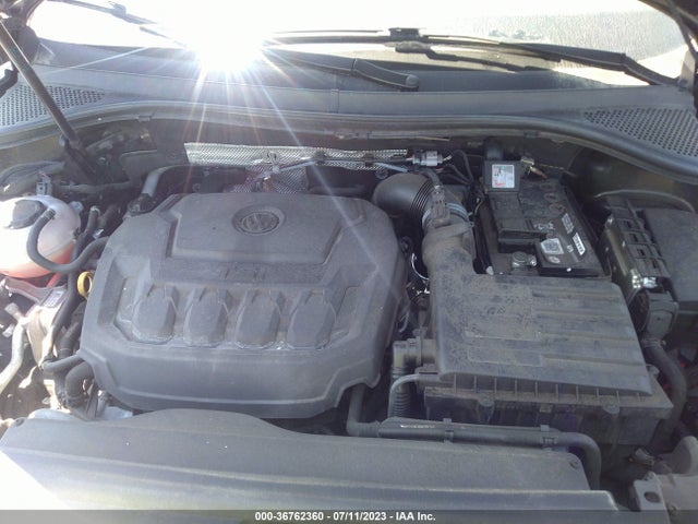 3VV0B7AX8JM102046 Volkswagen TIGUAN S