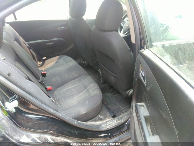 Chevrolet SONIC LT 2020 1G1JD5SB8L4143367 Image 8