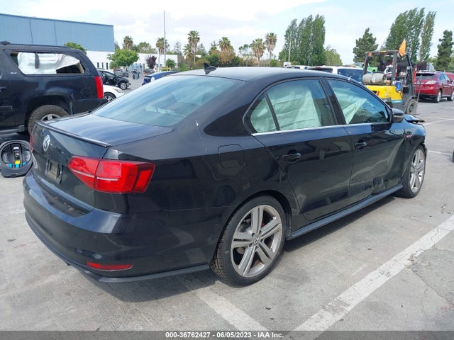 3VW4T7AJ4GM257305 Volkswagen Jetta Sedan 2.0t Gli Sel