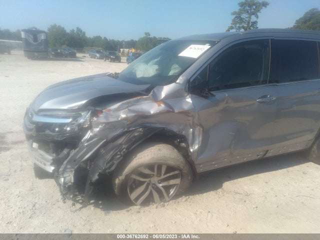 2018 HONDA PILOT TOURING VIN: 5FNYF5H91JB027633