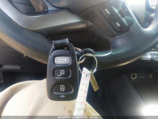 KNADM4A37E6344626 KIA RIO LX