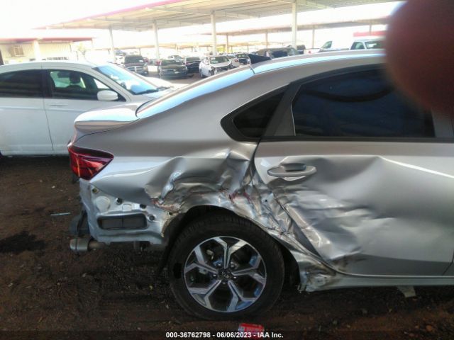 3KPF24AD6LE233826 KIA Forte Lxs
