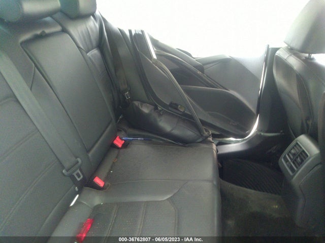 1VWBS7A36FC056873 Volkswagen Passat 1.8t Se