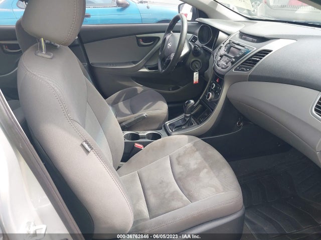 2016 HYUNDAI ELANTRA SE VIN: 5NPDH4AE8GH728786