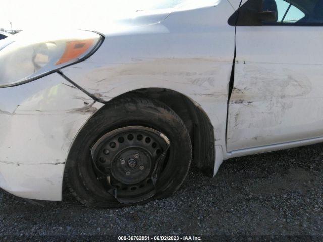 3N1CN7AP5EL817402 Nissan VERSA SV