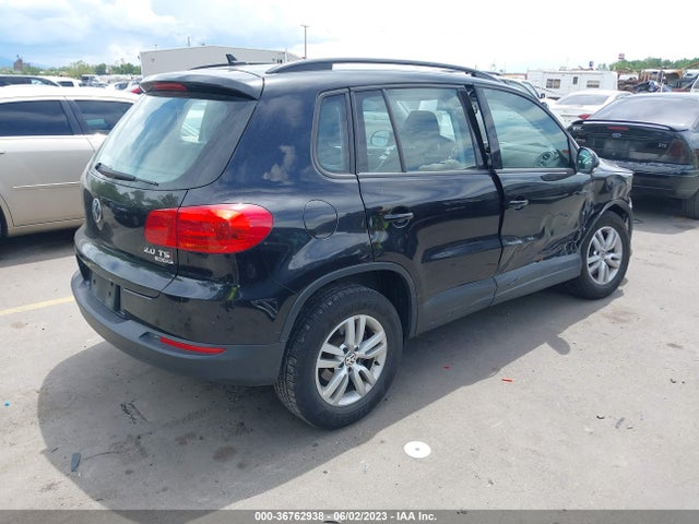 WVGBV7AX7FW578466 Volkswagen TIGUAN S