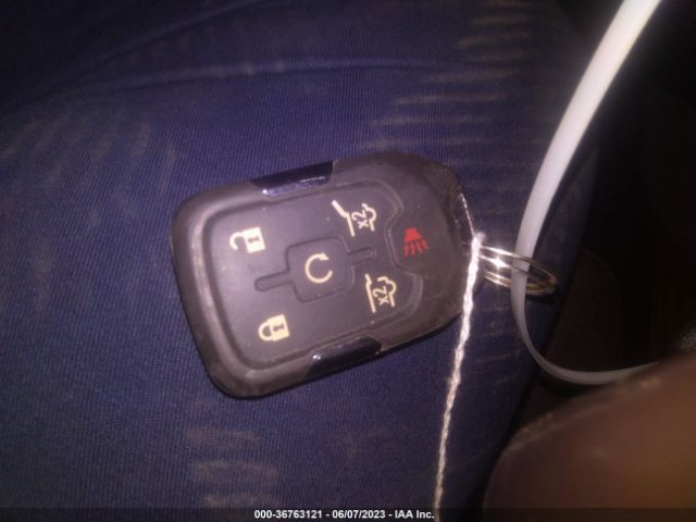 1GKS2HKJXKR304432 GMC YUKON XL DENALI