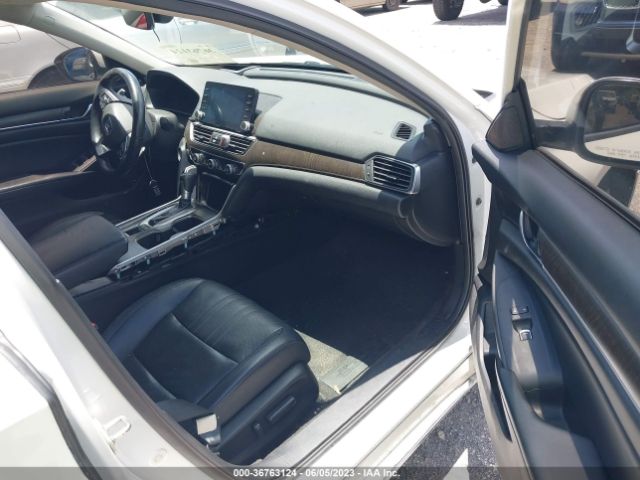 1HGCV1F99JA109564 Honda Accord Touring