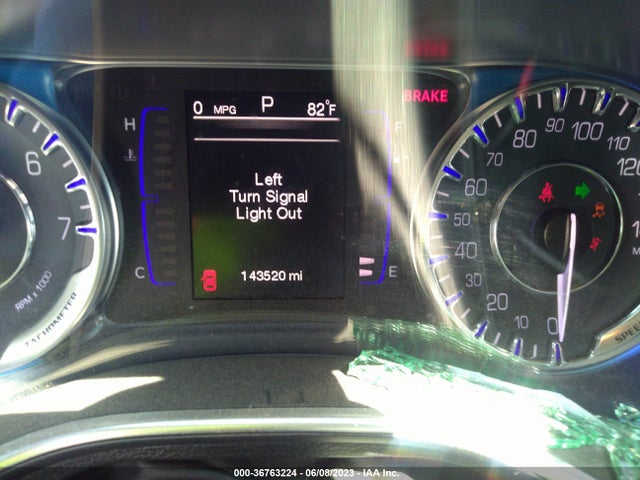 Chrysler 200 Limited 2015 1C3CCCAB0FN595938 Image 7
